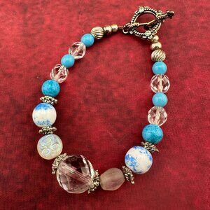 BOHO BEADED BRACELET WITH MIX OF TURQUISE, CLEAR CRYSTAL, MARBLED BEADS, 7.5"